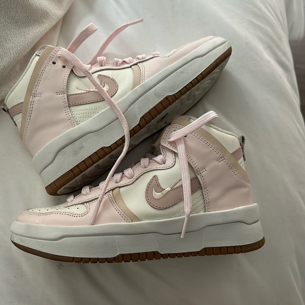 Women’s Nike Dunk High top